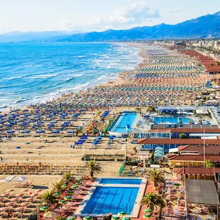 Villino Flora A Casa de Férias Viareggio