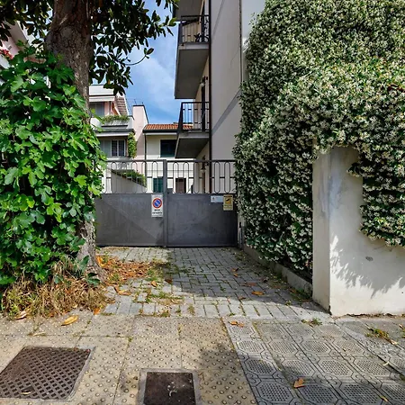 Villino Flora A Casa de Férias Viareggio