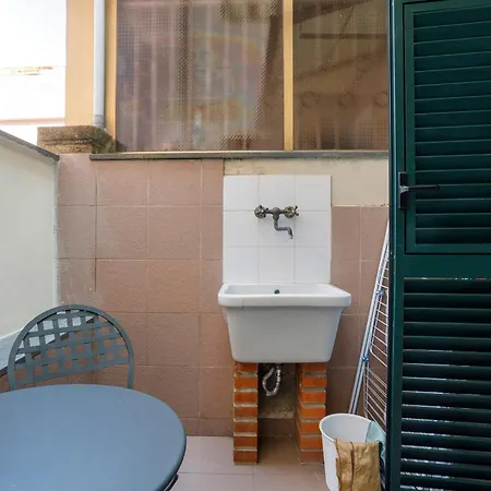 Villino Flora A 비아레지오