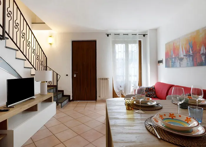 Villino Flora A * ヴィアレッジョ