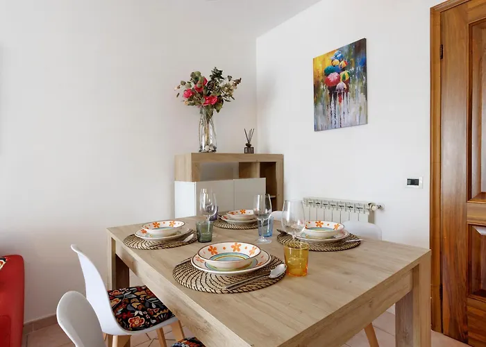 Villino Flora A Hébergement de vacances Viareggio